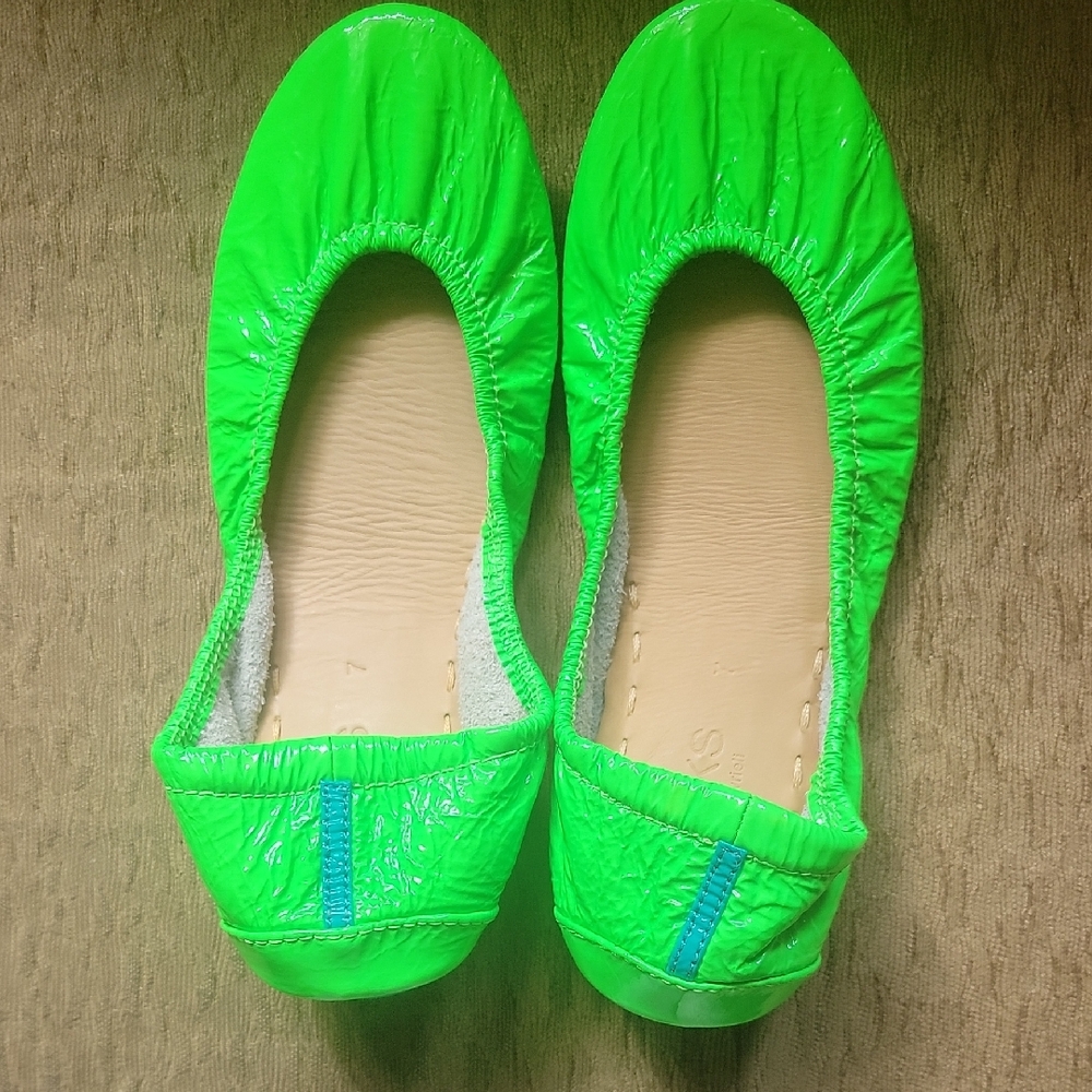 Tieks Galactic Green Size EUC